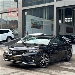 تۆیۆتا کامری